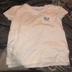never worn short sleeved vineyard vines t-shirt